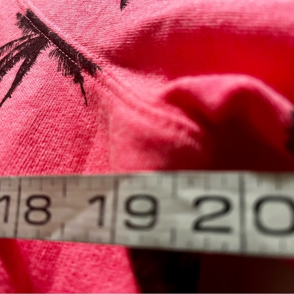 PINK VS Rare Ombré palm tree 🌴 themed sweatshirt - Picture 6 of 11